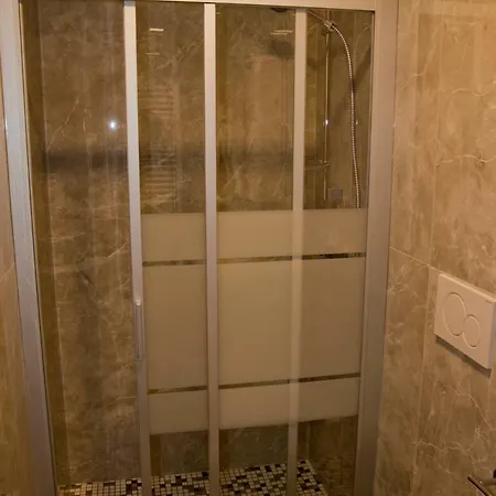 بيت ضيافة Ristorante Sottocastello *